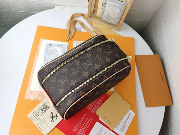 ルイヴィトンバッグ細部ディテール